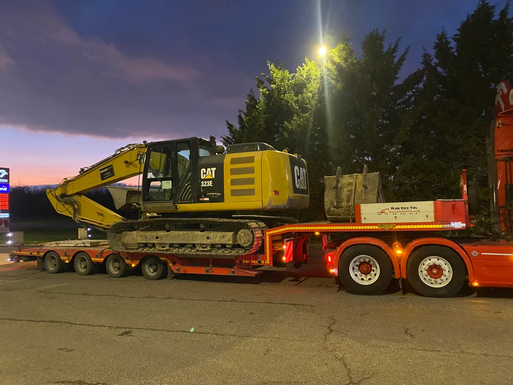 Image - DAMF-LOG Kft - 2