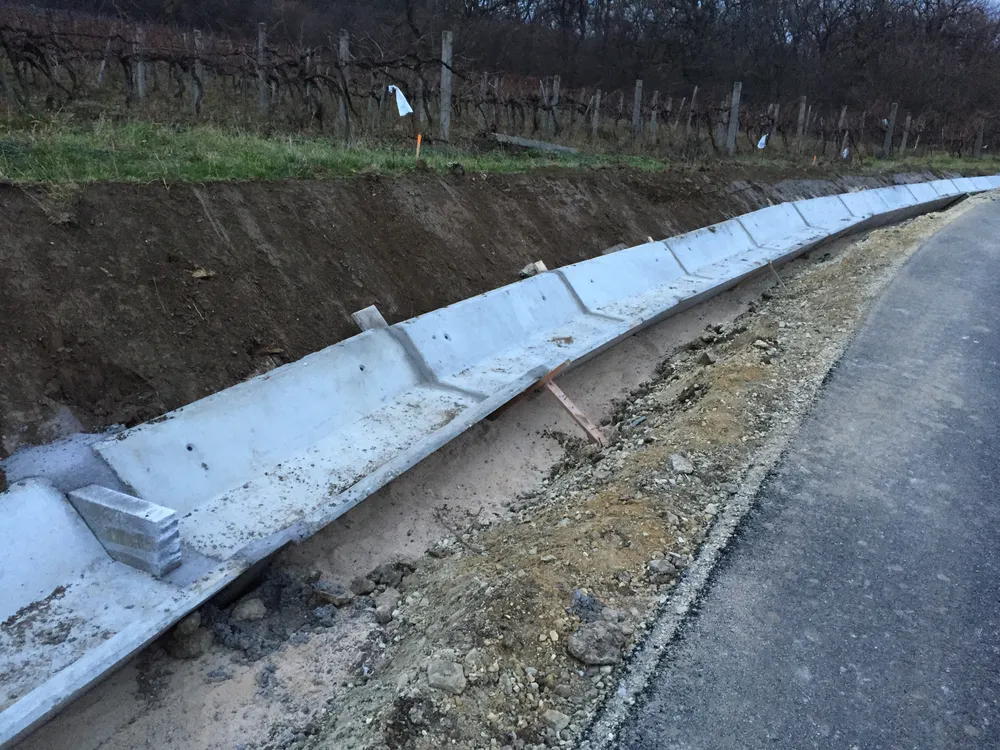 Image - DAMF-LOG Kft - 28