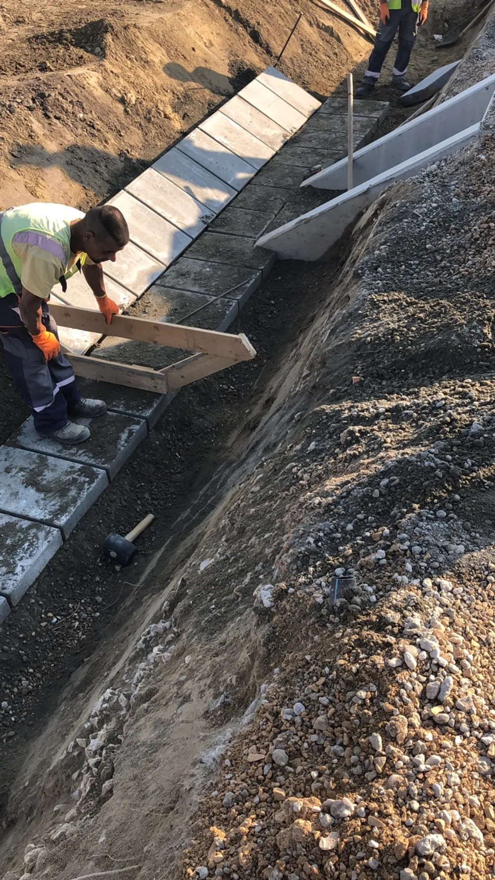 Image - DAMF-LOG Kft - 48