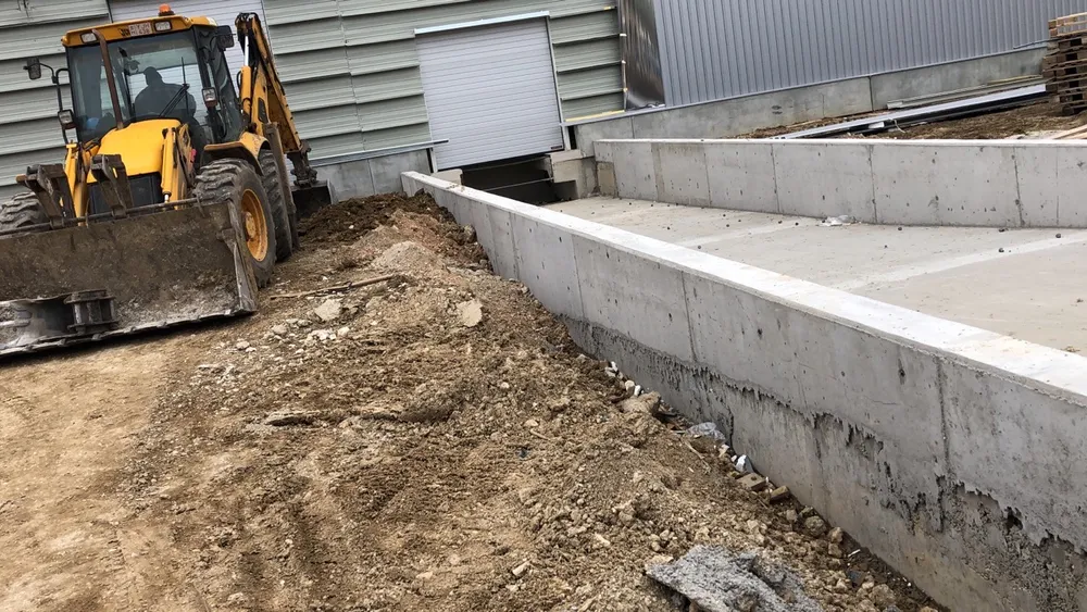 Image - DAMF-LOG Kft - 51